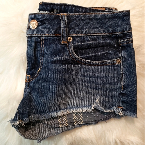 AEO American Eagle Cut Off Raw Hem Exposed Pockets Denim Jean Shorts Size 4 - Picture 5 of 8